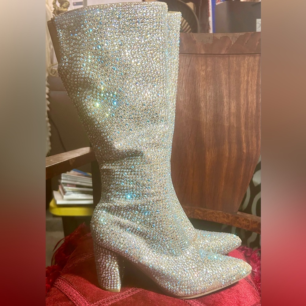 *SALE*Mid-Calf Rhinestone Boot:UC